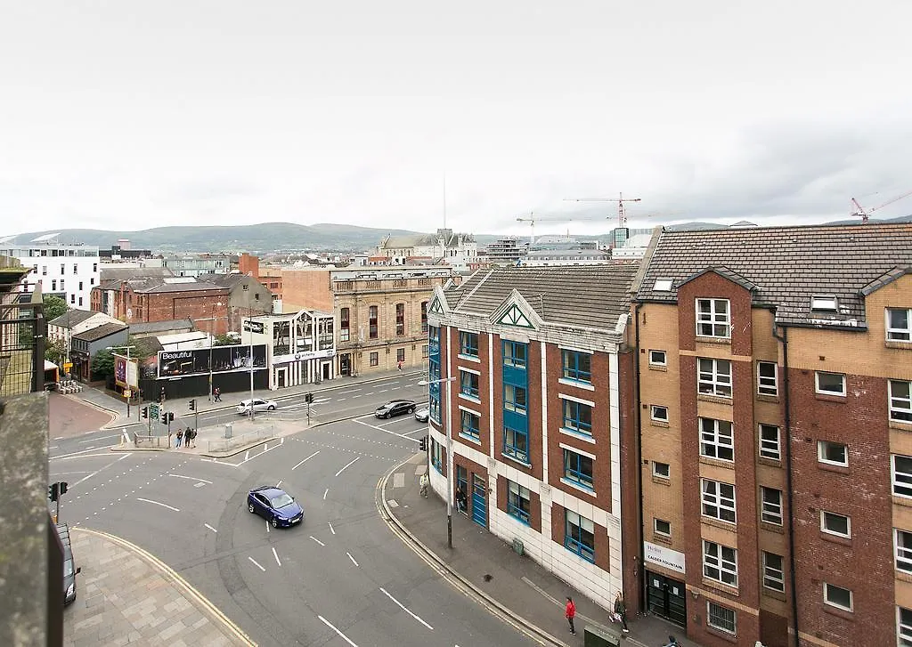 Custom House Residence - Block 1 Belfast 0*,  Reino Unido