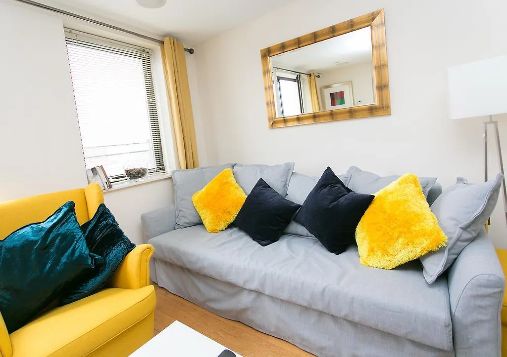 Custom House Residence - Block 1 Belfast Apartment